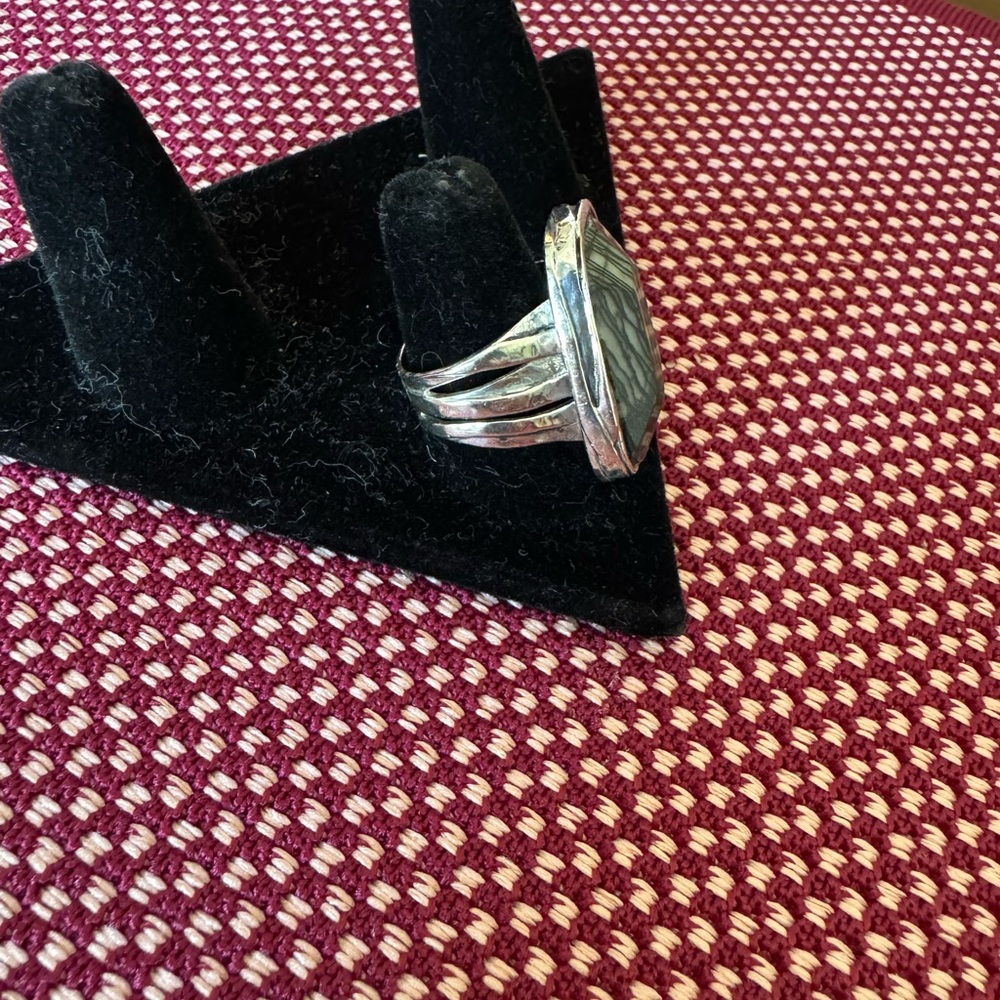 Silpada Unique Black and White Statement Ring 10 - Picture 2 of 6